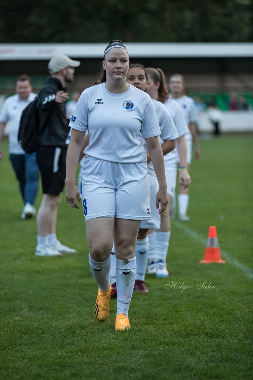 Bild 83 - Loewinnen Cup